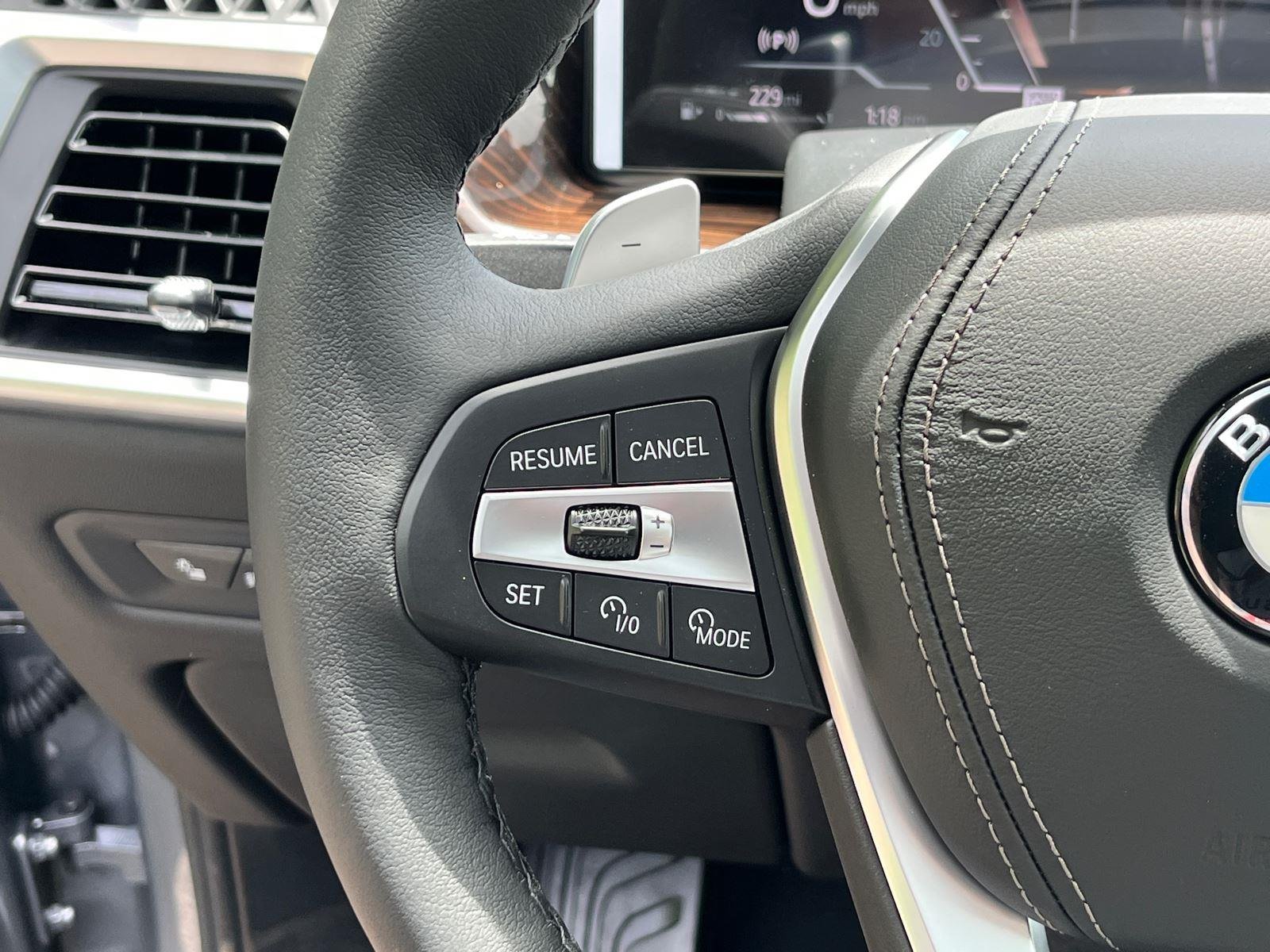 New 2026 Skyscraper Grey Metallic BMW xDrive40i image 12