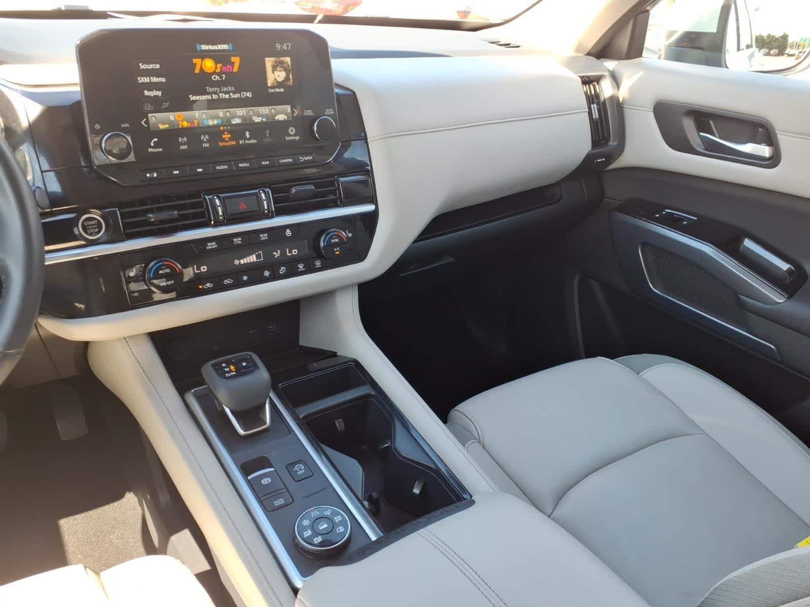 Certified Used 2024 Pearl White Tricoat Nissan SL image 15
