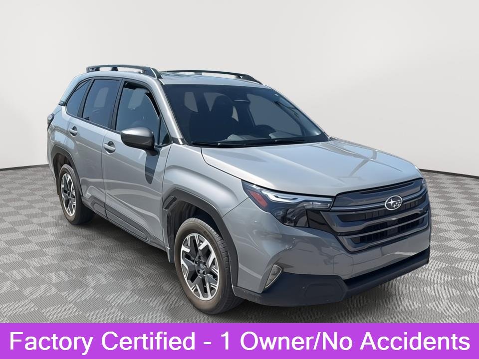 2025 Subaru Forester Premium's photo