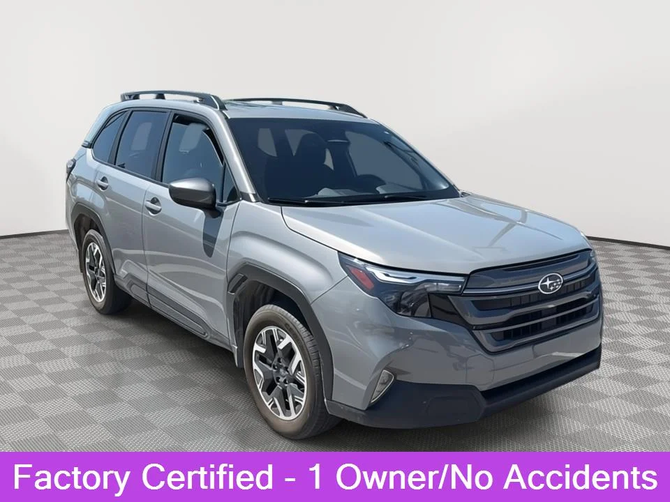 2025 Subaru Forester Premium's photo