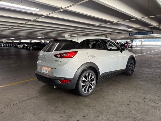 Used 2019 White Mazda Touring image 3