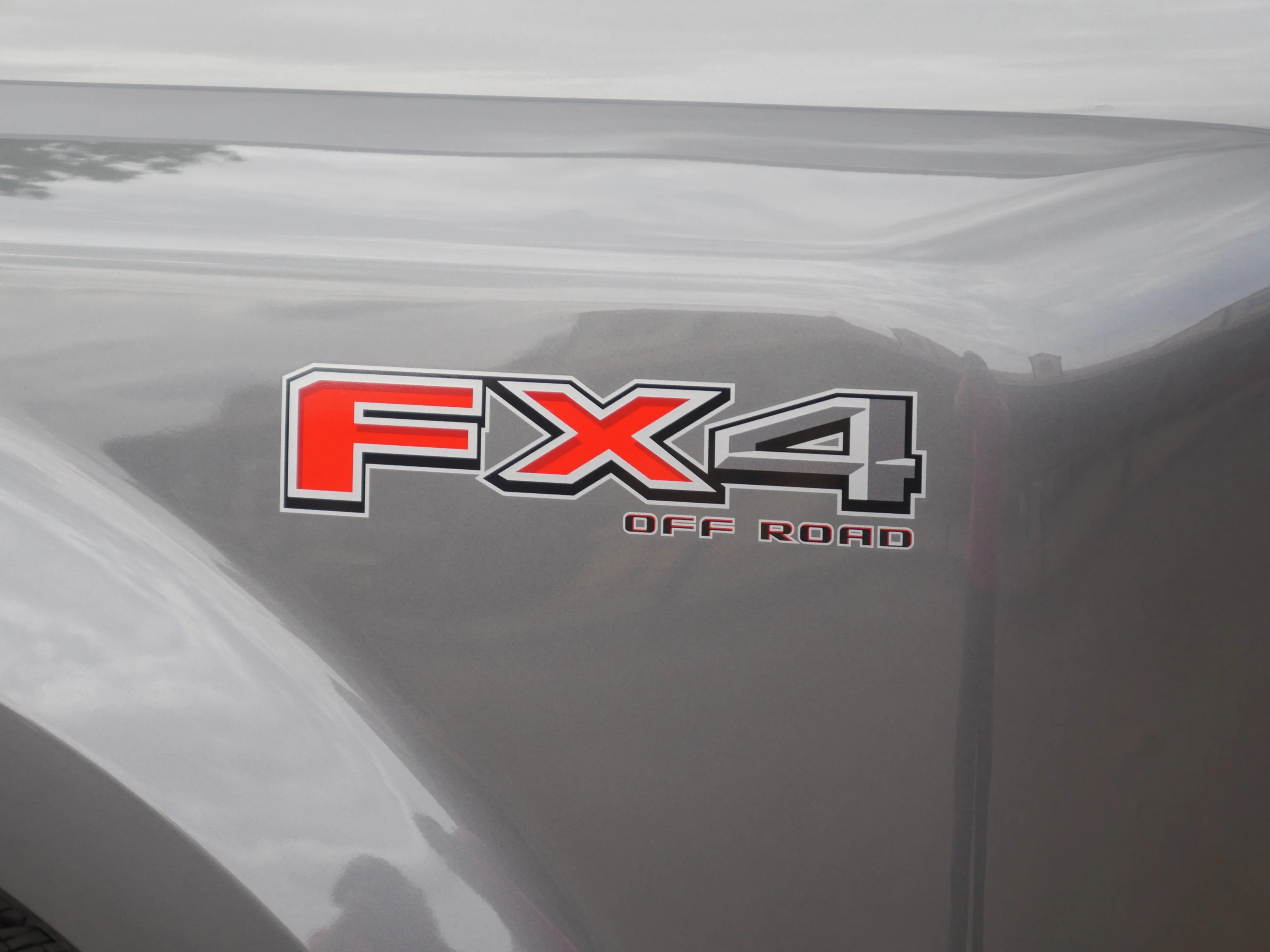 Certified Used 2024 Carbonized Gray Metallic Ford LARIAT image 24