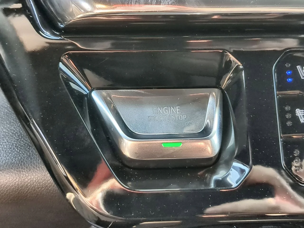 New 2026 Glacier White Tricoat GMC Denali image 17
