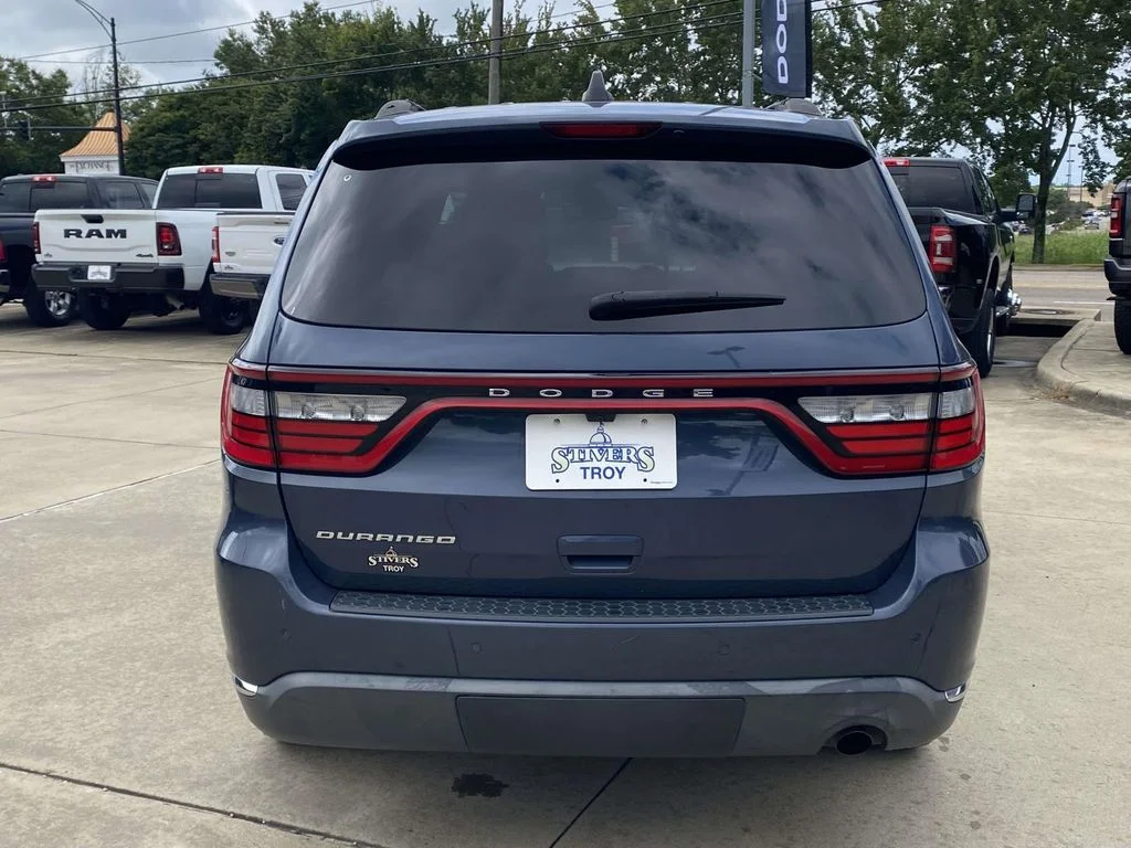 Used 2020 Blue Dodge SXT Plus image 7