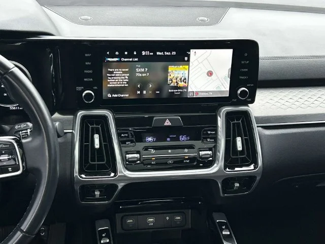 Used 2023 Blue Kia SX image 17