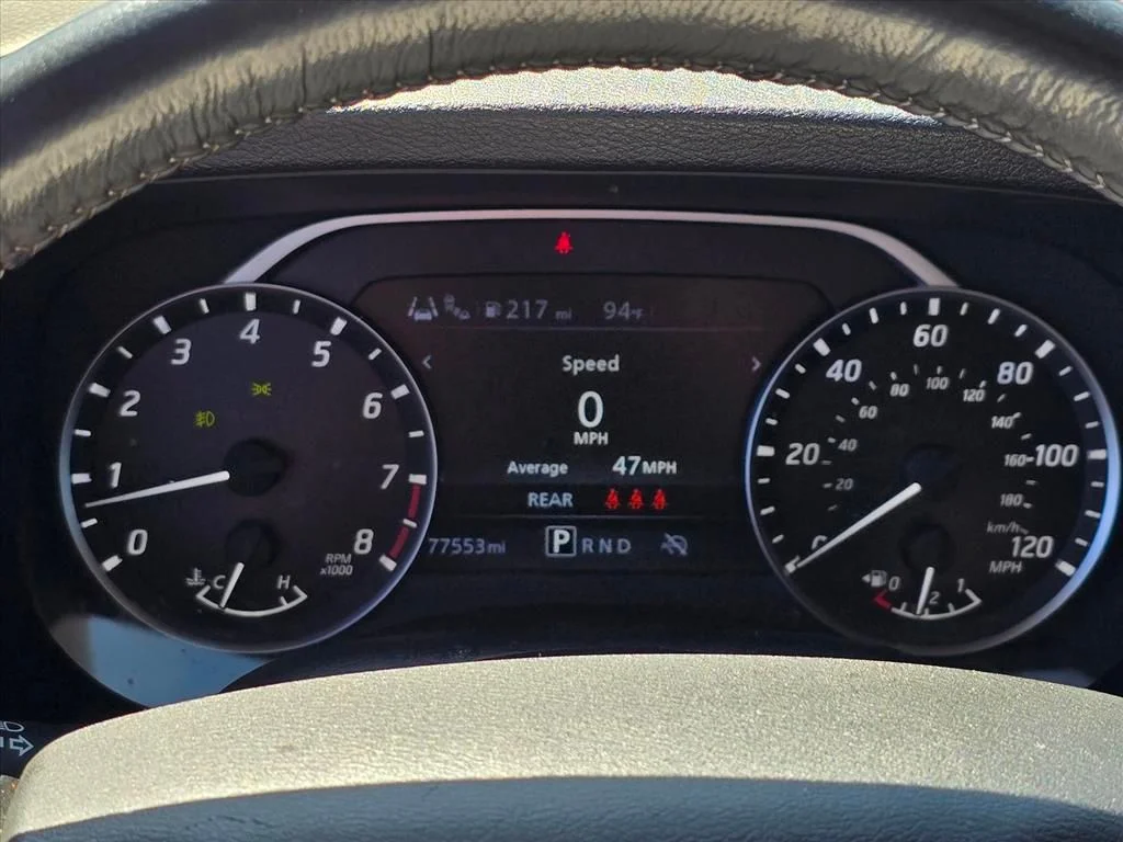 Used 2024 White Nissan SV image 7