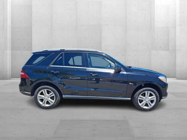Used 2012 Black Mercedes-Benz ML 350 image 7