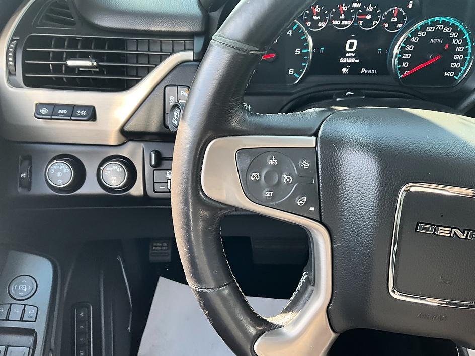 Used 2018 White GMC Denali image 33