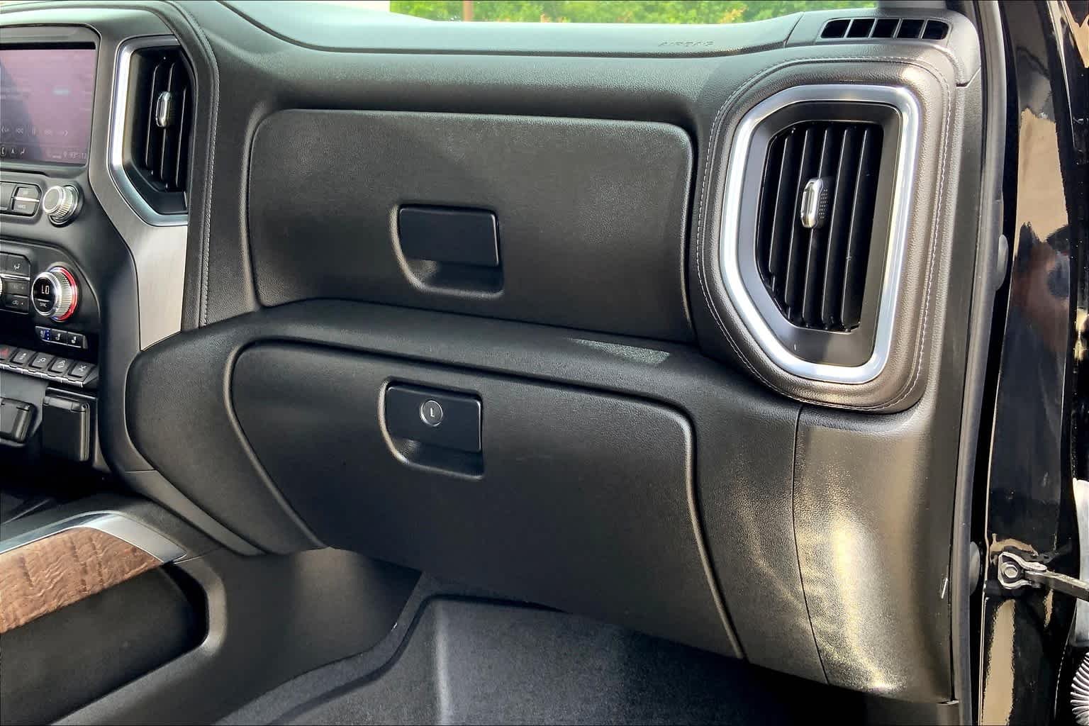 Used 2022 Onyx Black GMC Denali image 19