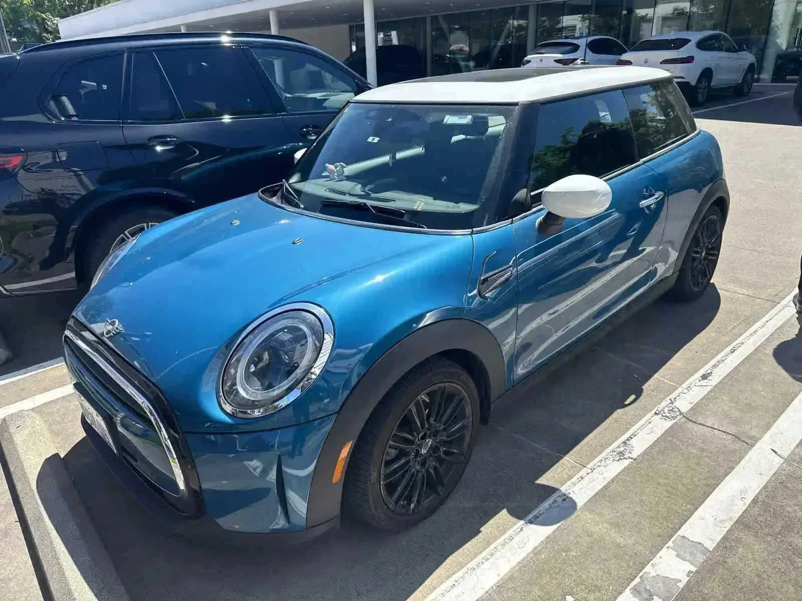 Used 2022 Island Blue Metallic MINI Oxford Edition image 3