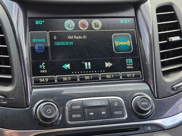 Used 2015 White Chevrolet LT image 27