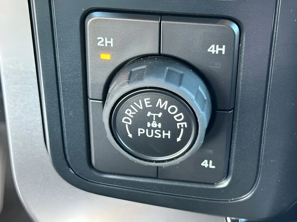 New 2026 Avalanche Ford XLT image 23