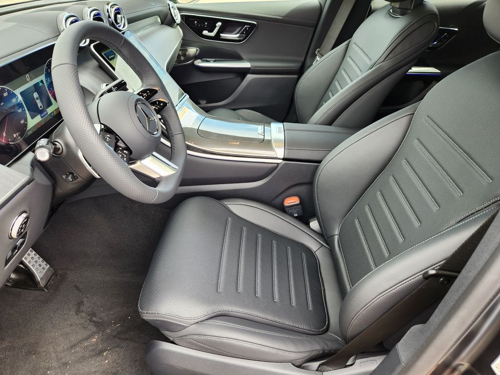 New 2027 MANUFAKTUR Graphite Grey Magno Mercedes-Benz GLC 300 COUPE 4MATIC® image 14