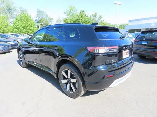 New 2026 Raven Black Honda Touring image 4