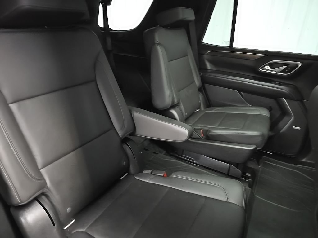 Used 2021 Black Chevrolet Z71 image 20