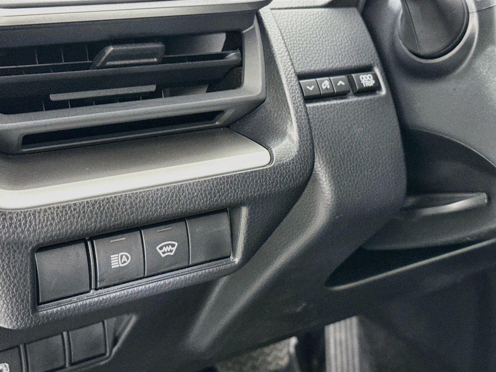 Used 2025 Wind Chill Pearl Toyota LE image 14