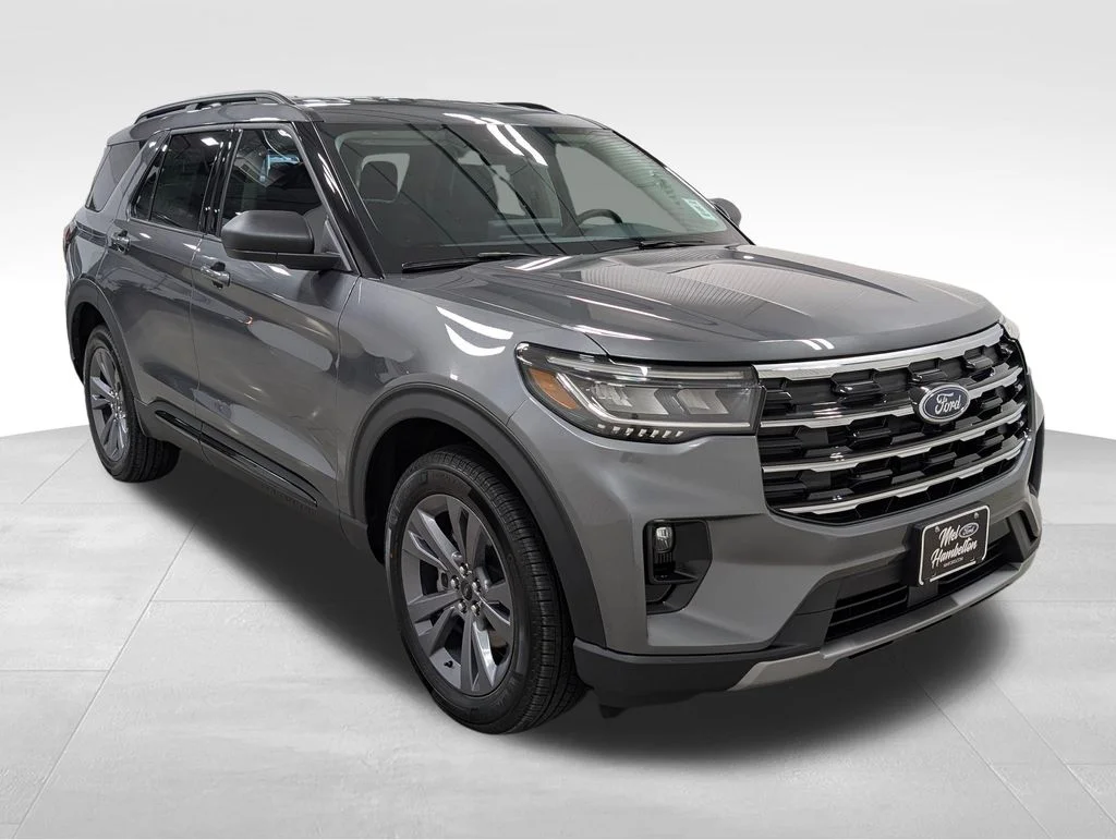 New 2026 Carbonized Gray Metallic Ford Active image 17