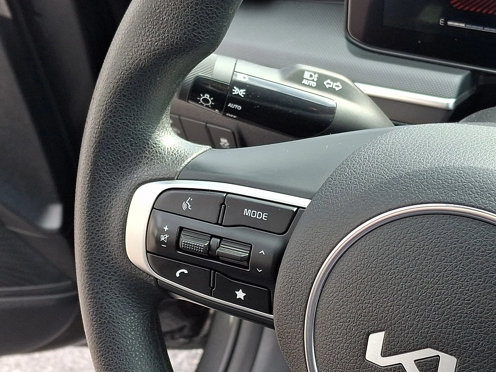 Certified Used 2026 Gray Kia LXS image 20