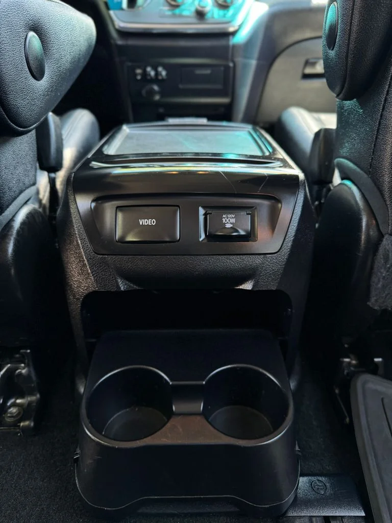 Used 2016 Midnight Black Metallic Toyota SE Premium image 37