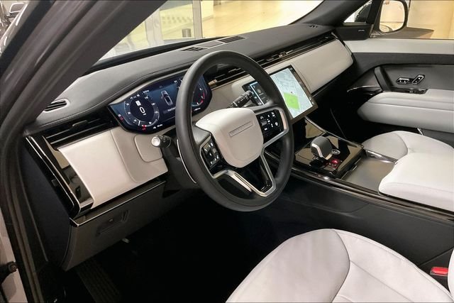 Used 2024 Gray Land Rover SE image 22