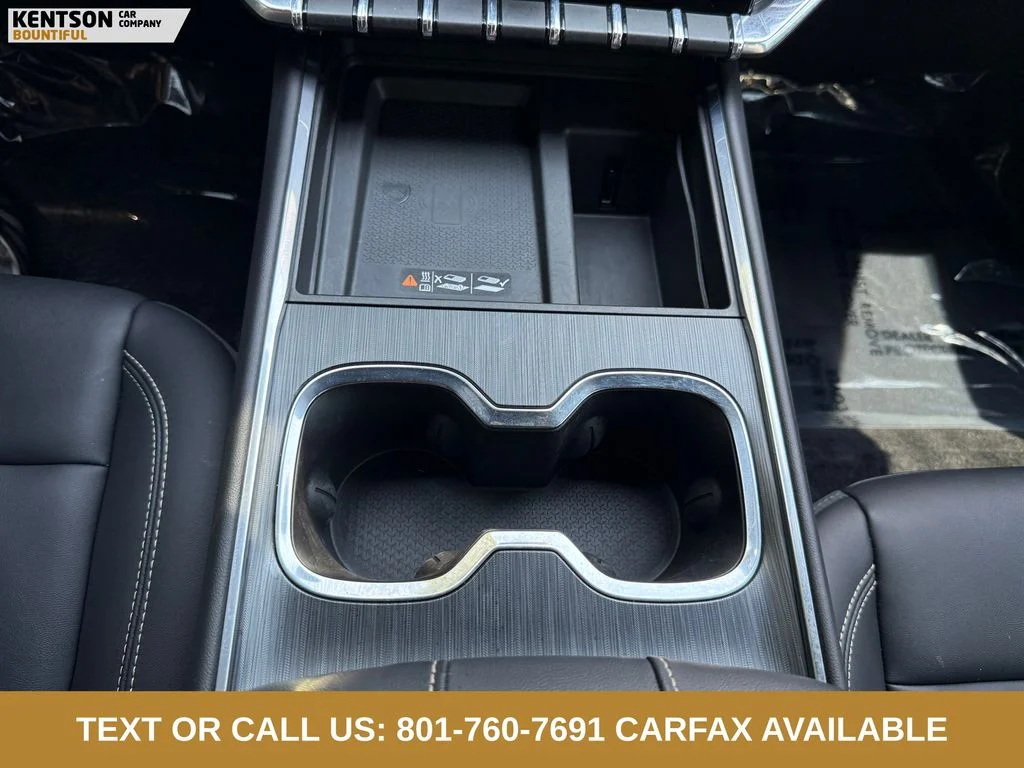 Used 2025 Gray GMC Elevation image 24