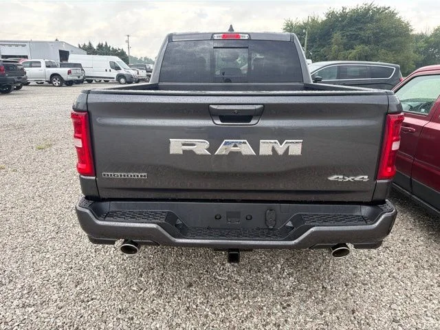 New 2027 Granite Crystal Metallic Clear-Coat Exterior Paint RAM Big Horn/Lone Star image 7