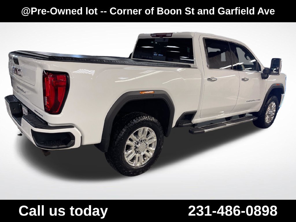Used 2020 White GMC Denali image 5
