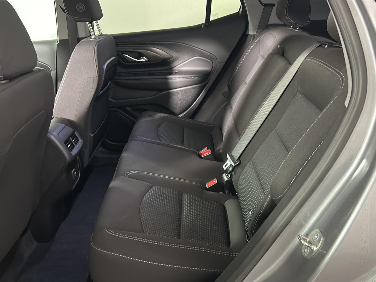 Used 2023 Sterling Metallic GMC SLE image 23