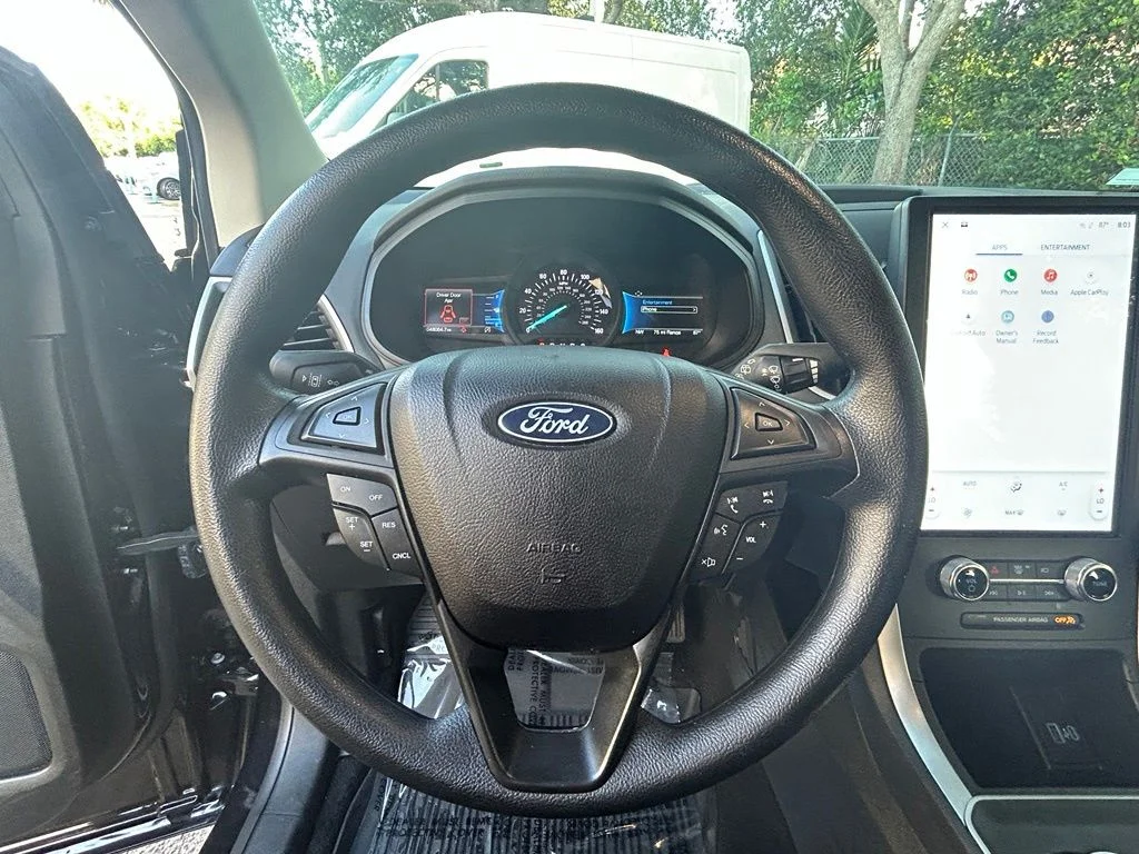 Certified Used 2024 Black Metallic Ford SE image 15