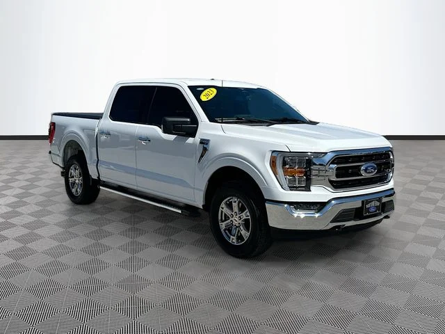 Used 2023 White Ford XLT image 3