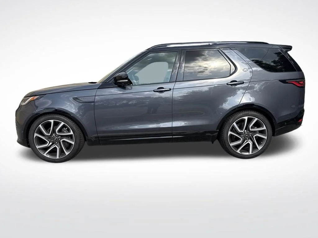 Certified Used 2025 Blue Land Rover Dynamic SE image 8