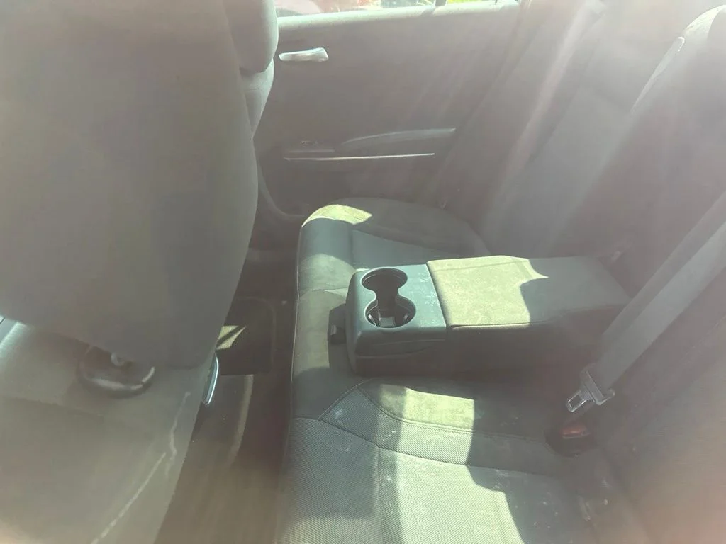 Used 2016 White Dodge SXT image 7