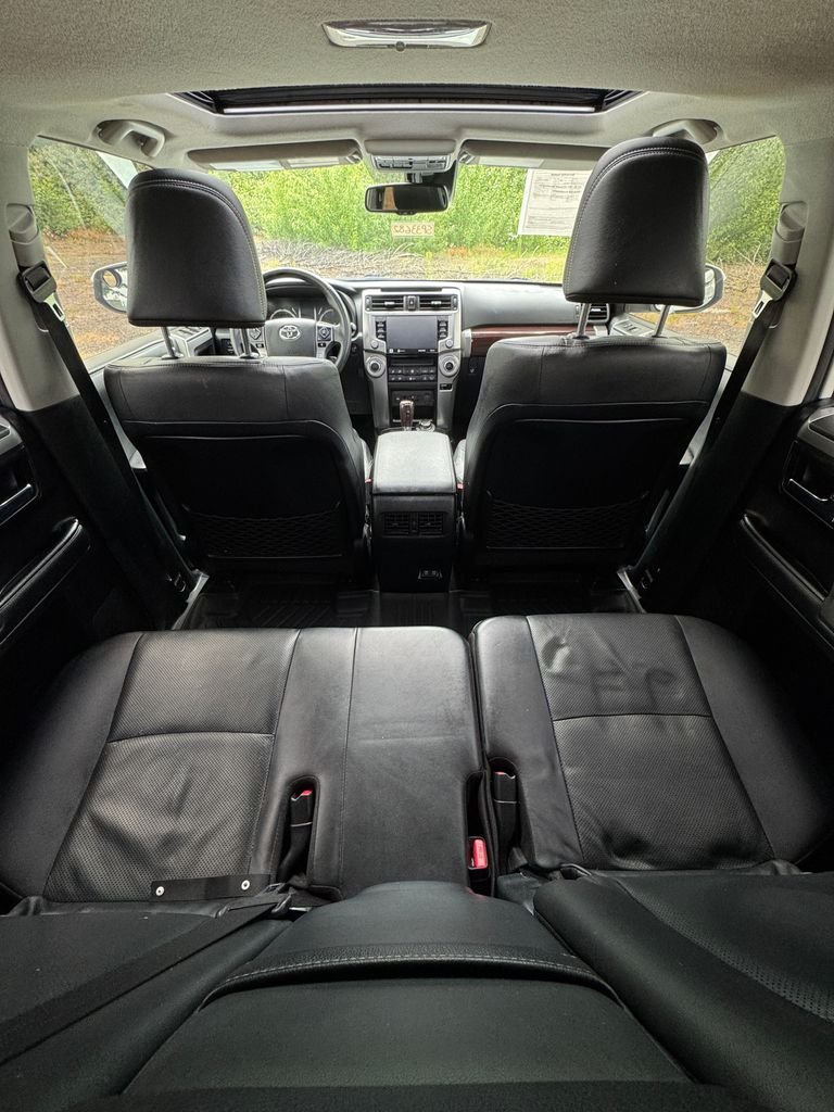 Used 2020 Blizzard Pearl Toyota Limited image 12