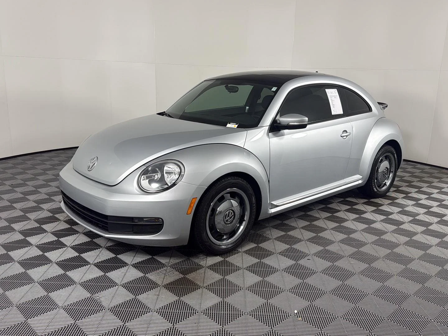 Used 2012 Reflex Silver Metallic Volkswagen 2.5L w/Sun image 7