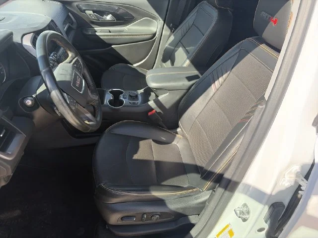 Used 2024 White GMC AT4 image 11
