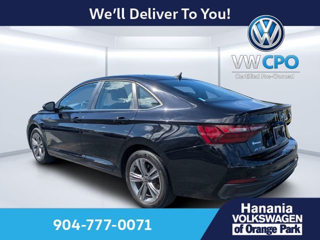 Certified Used 2024 Black Volkswagen 1.5T SE image 5