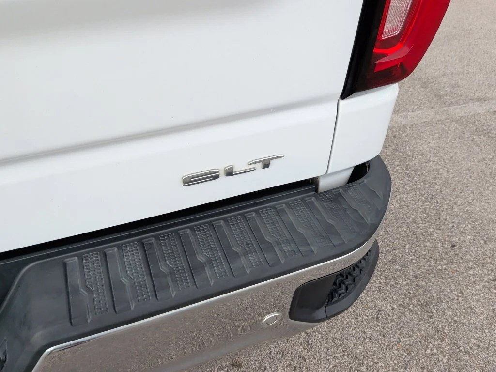 Used 2019 White GMC SLT image 47