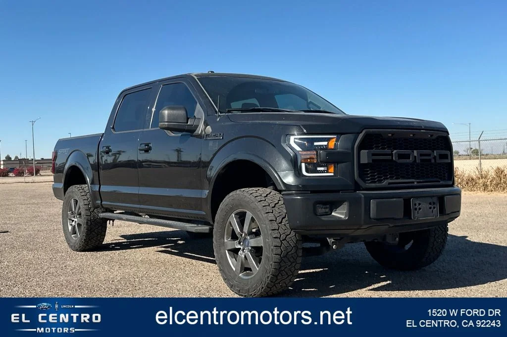 2015 Ford F-150 XLT SuperCrew 145-in's photo