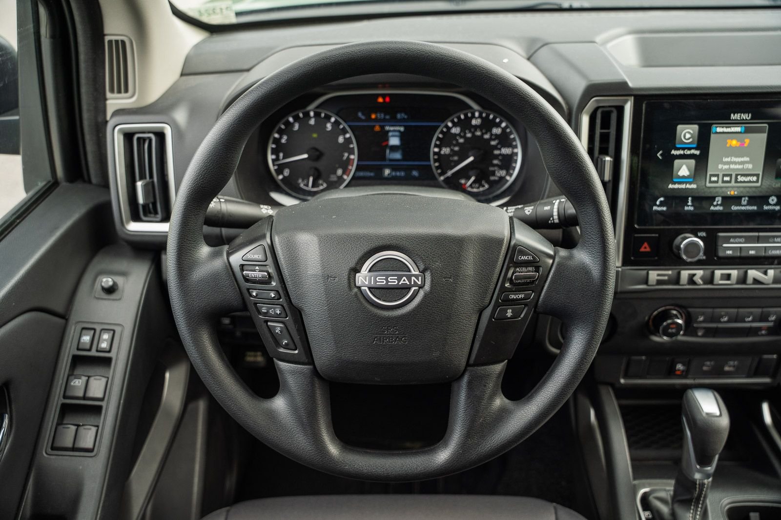 Used 2025 Green Nissan SV image 22