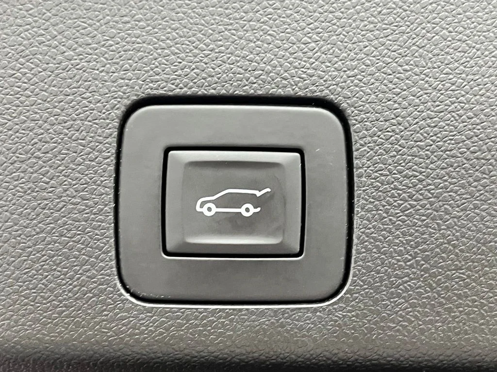 Used 2024 Red Buick Sport Touring image 11