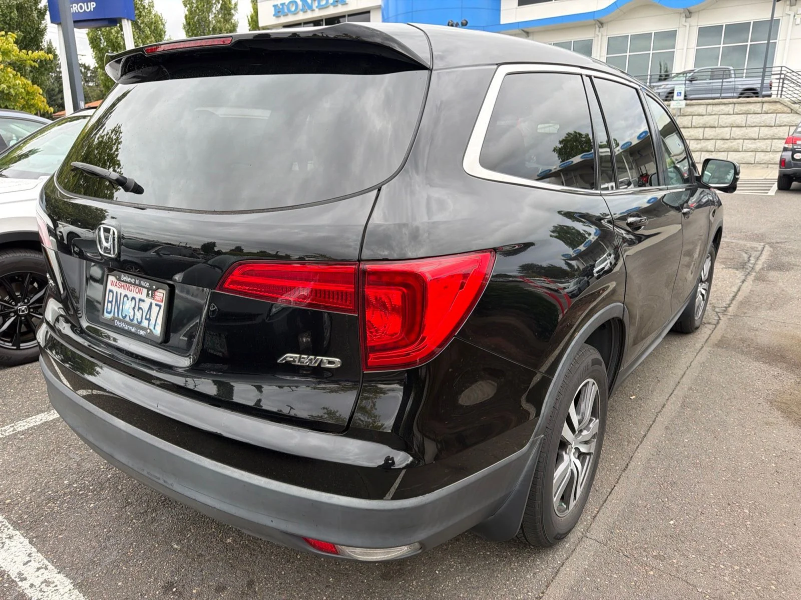 Used 2018 Crystal Black Pearl Honda EX-L image 4