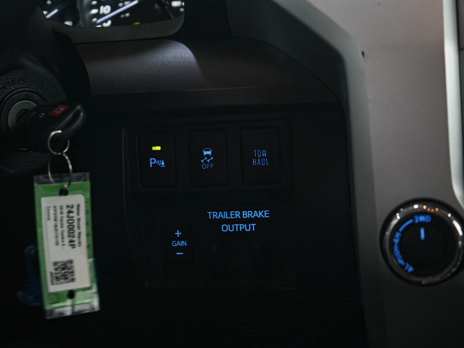 Used 2018 Cement Toyota SR5 image 20