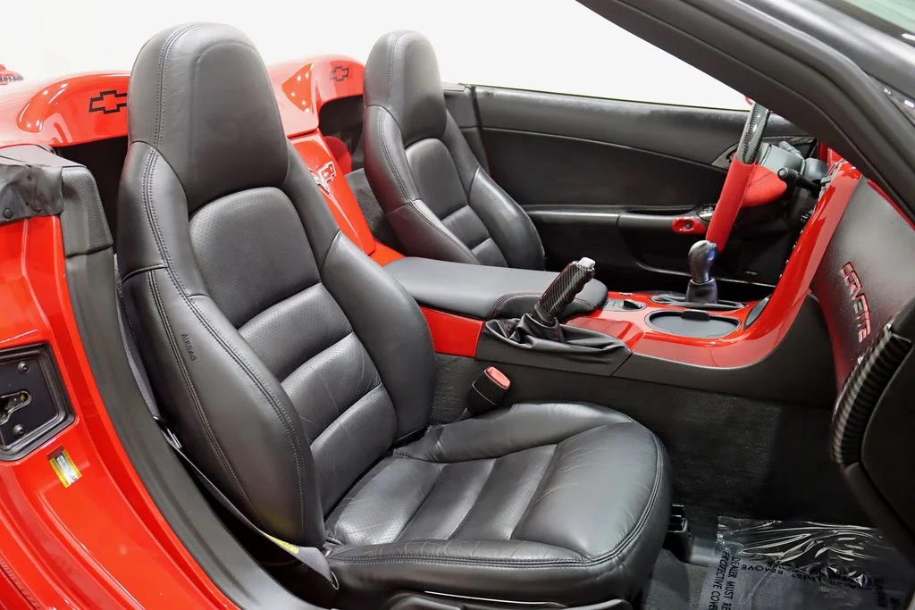 Used 2005 Red Chevrolet Base image 21