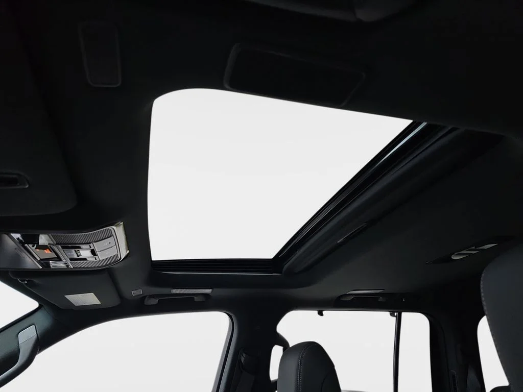 2025 Lexus LX 700h Luxury - Photo 28