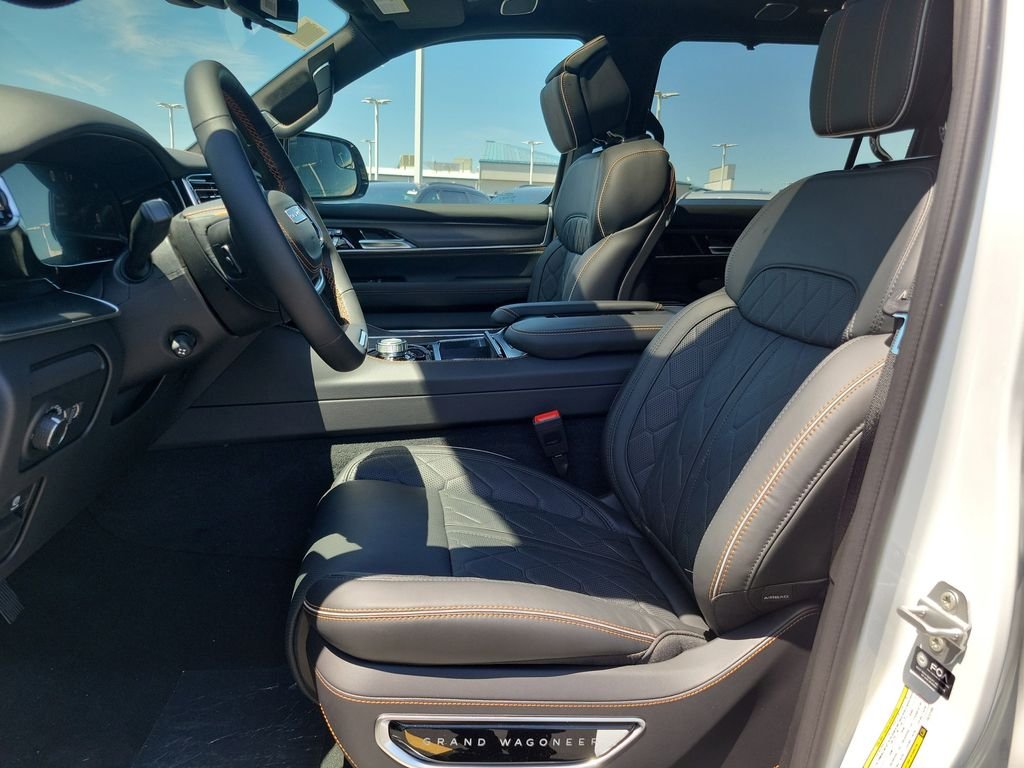 New 2026 Bright White Clearcoat Jeep Summit Reserve image 18