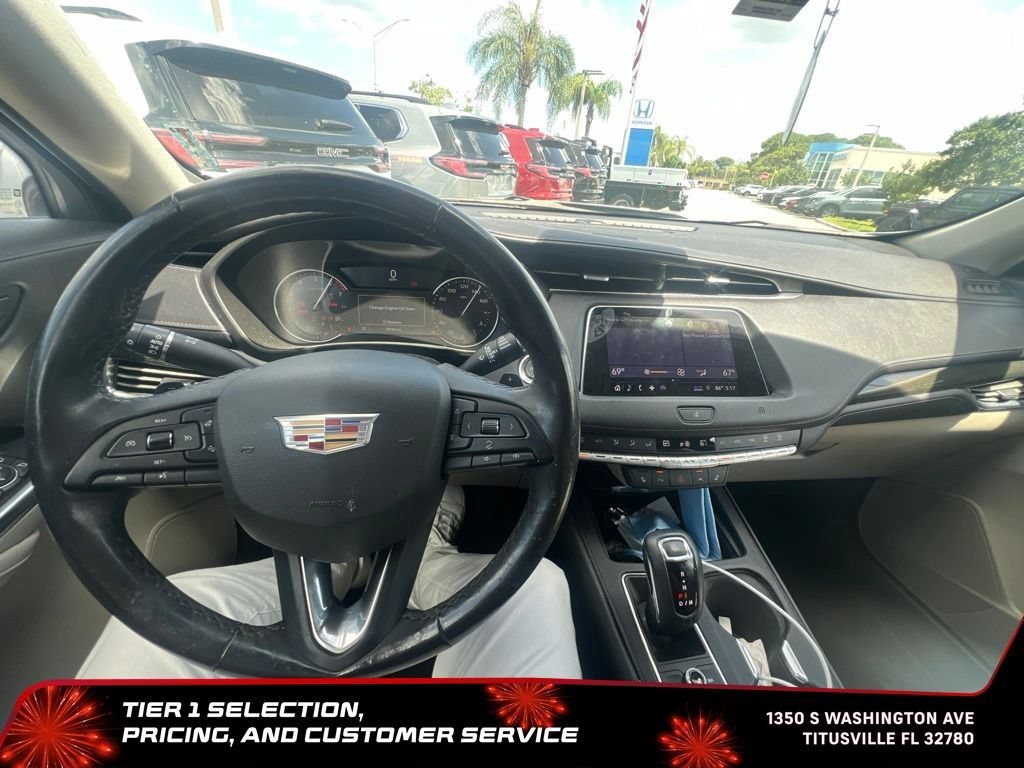 Used 2019 RADIANT SILVER METALLIC Cadillac FWD Premium Luxury image 6