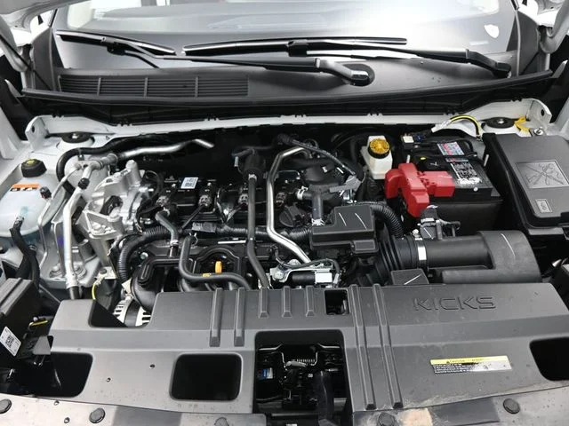 New 2026 Aspen White TriCoat / Super Black Two-tone Nissan SR image 30