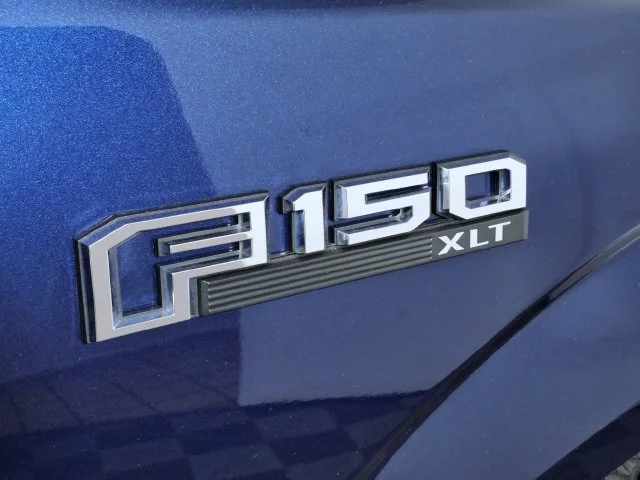 Used 2015 Blue Ford XLT image 8
