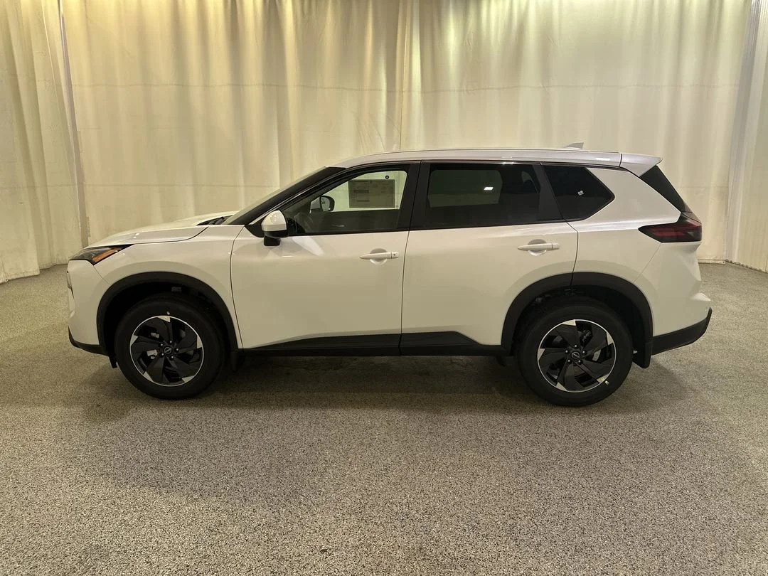 2026 Nissan Rogue SV - Photo 6