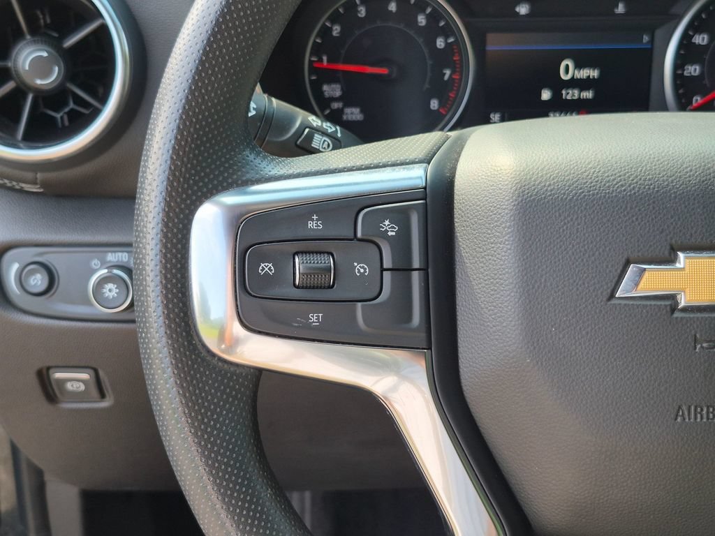 Used 2025 Black Chevrolet 2LT image 19